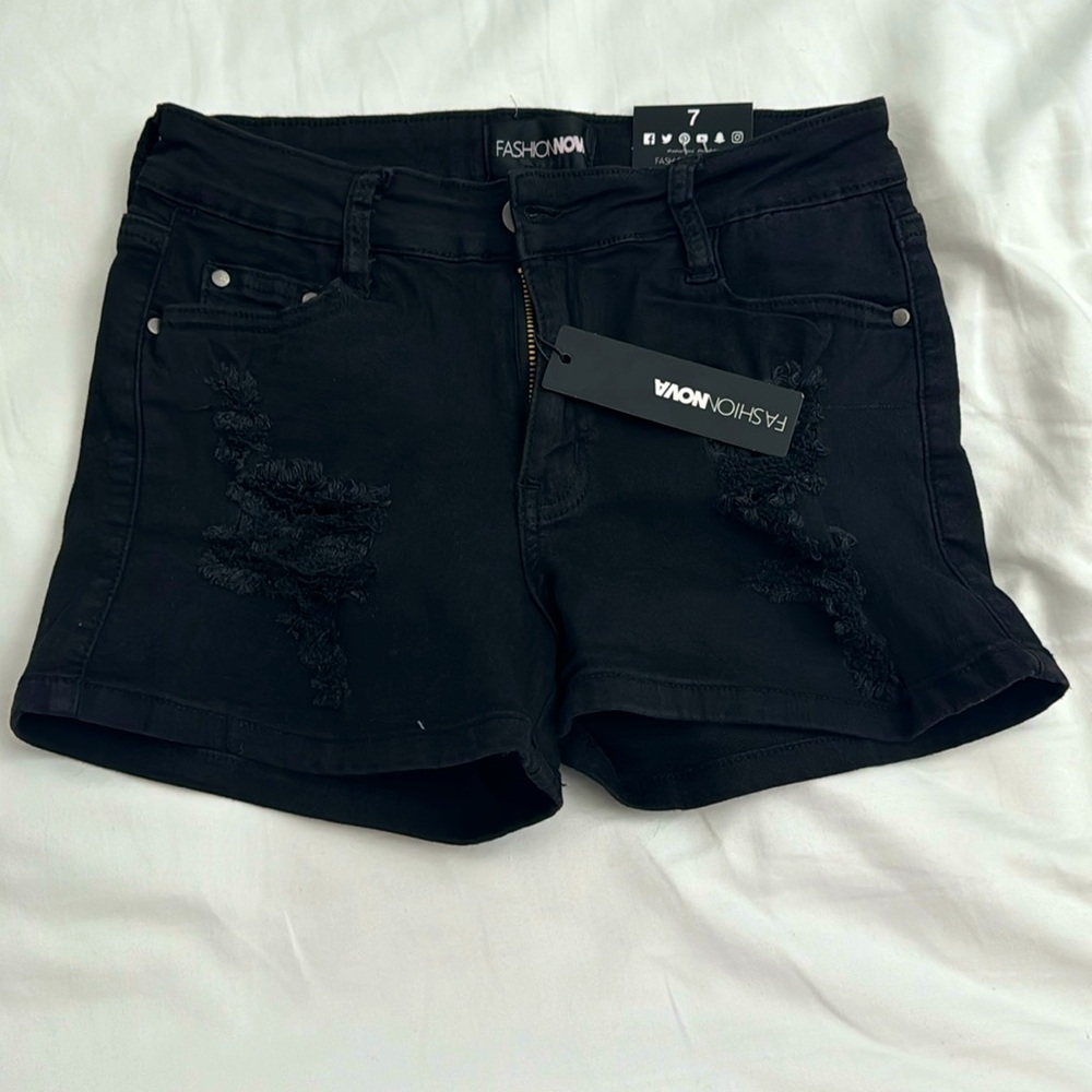 Brand new FashionNova black jean shorts